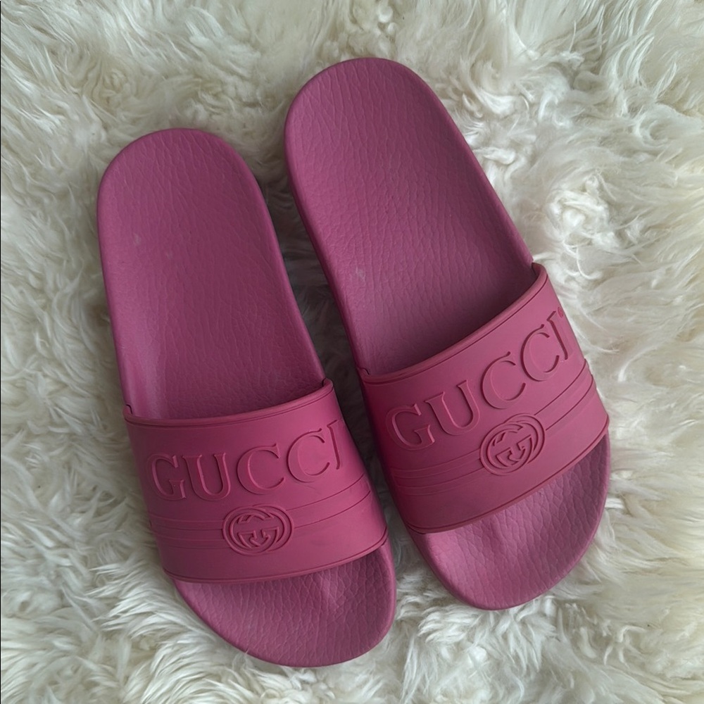 Gucci Pink Rubber Logo Slide Sandals